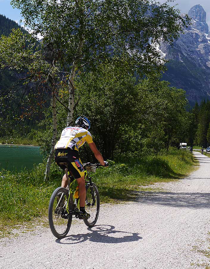 Radtour Südtirol am Dürrensee in den Dolomiten
